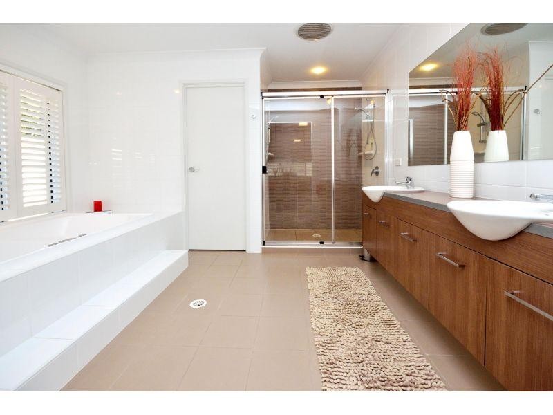 7 Laguna St, Boreen Point QLD 4565