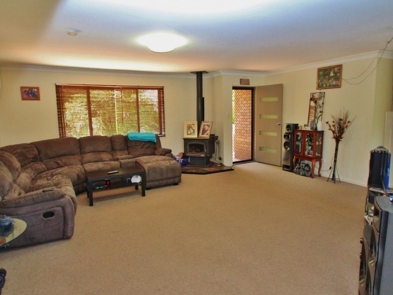 5 Cox Road, Southside QLD 4570