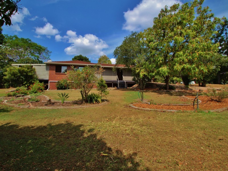 5 Cox Road, Southside QLD 4570
