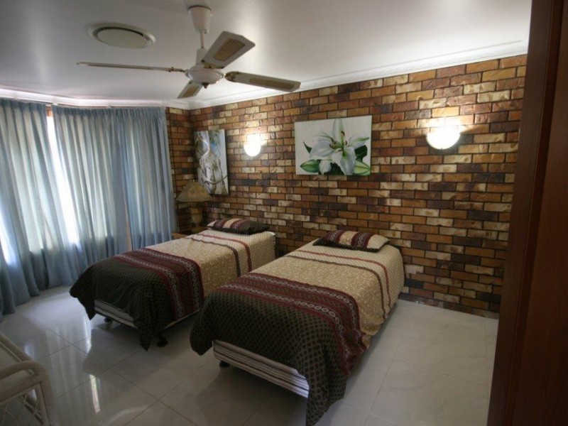 16 Esplanade, Tin Can Bay QLD 4580