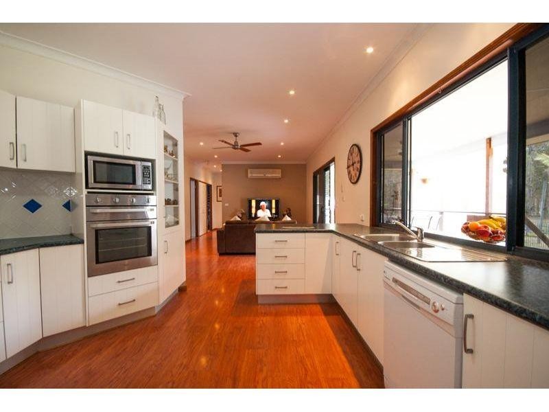 49 Carriage Way, Cooroibah QLD 4565