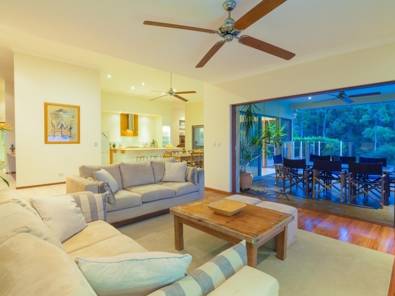 22 Tingara Court, Tewantin QLD 4565