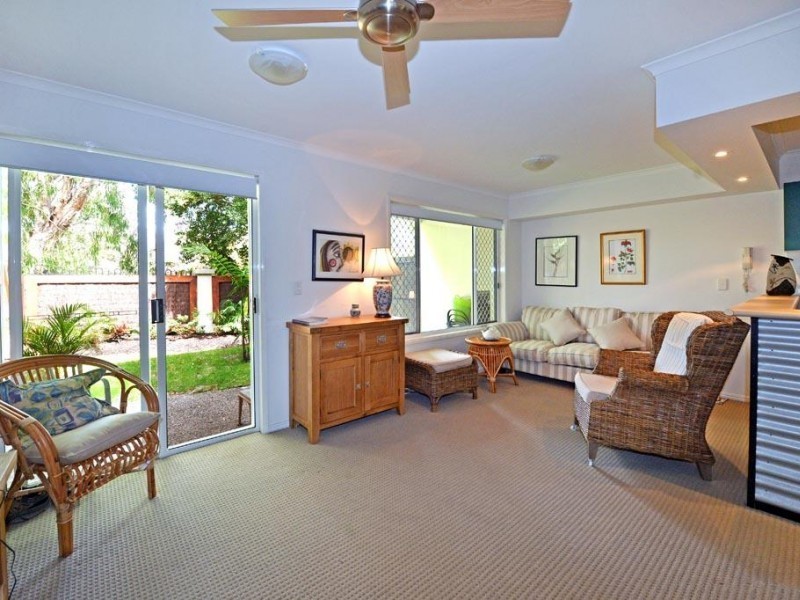 7/1 Beacon Court, Sunrise Beach QLD 4567
