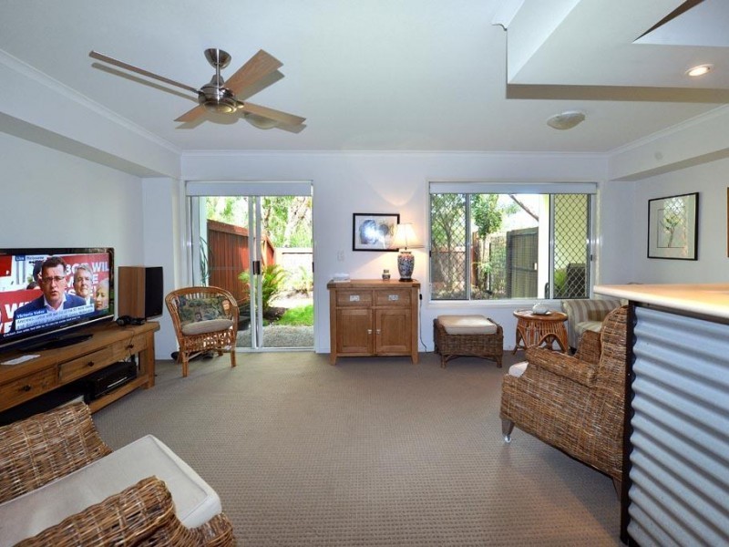 7/1 Beacon Court, Sunrise Beach QLD 4567