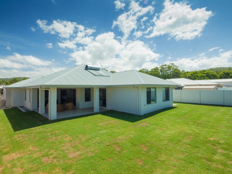 49 Retreat Crescent, Yandina QLD 4561