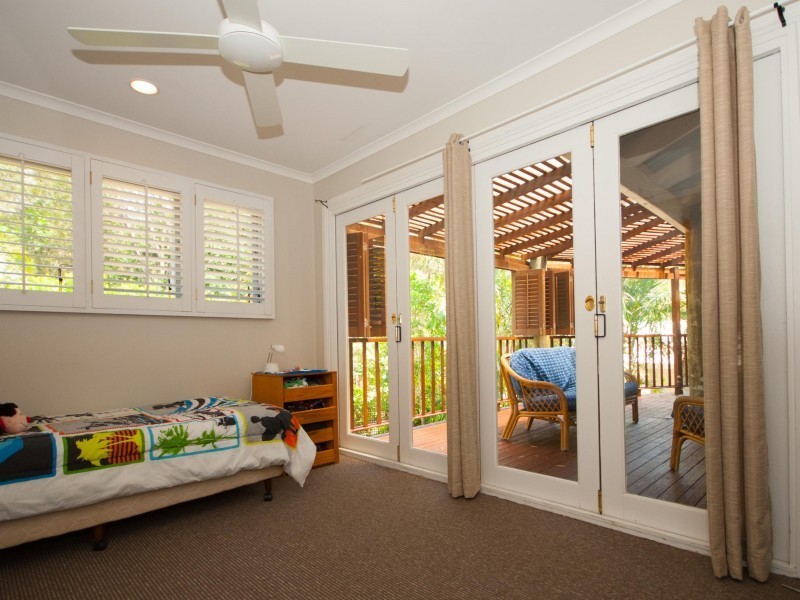 95 Lake Weyba Drive, Noosaville QLD 4566