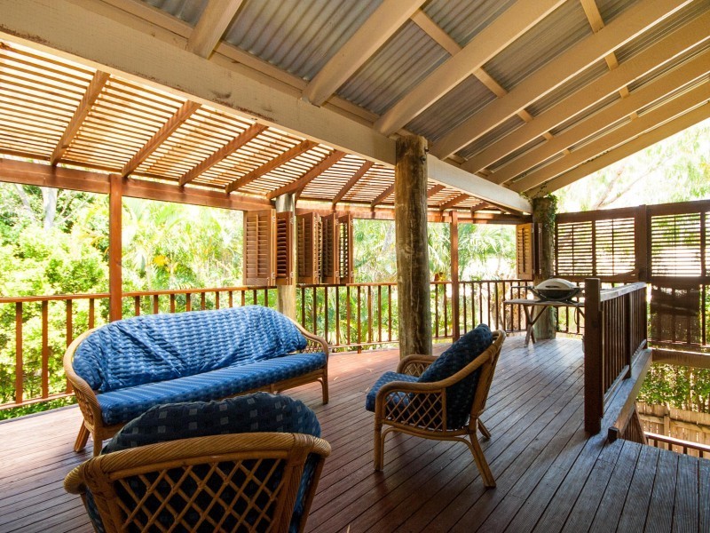 95 Lake Weyba Drive, Noosaville QLD 4566