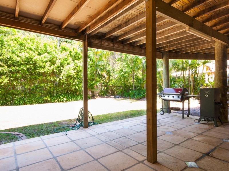 95 Lake Weyba Drive, Noosaville QLD 4566