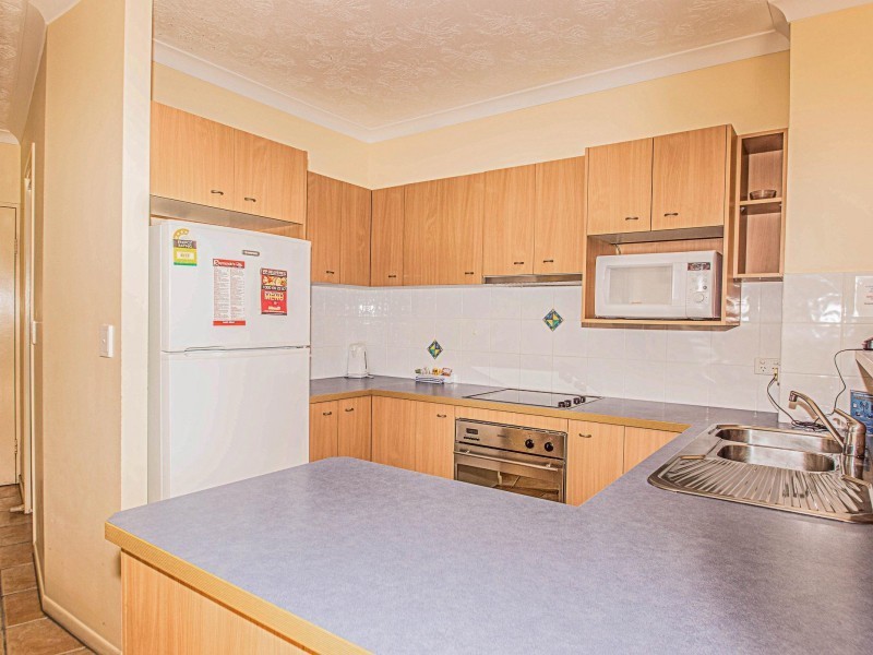 8&9/9 Albert Street, Noosaville QLD 4566