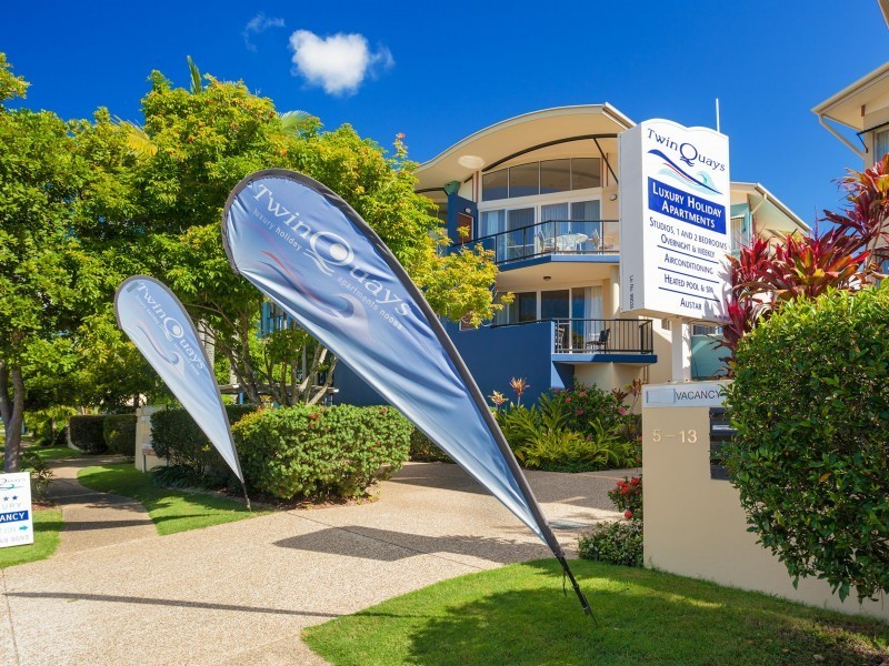 8&9/9 Albert Street, Noosaville QLD 4566