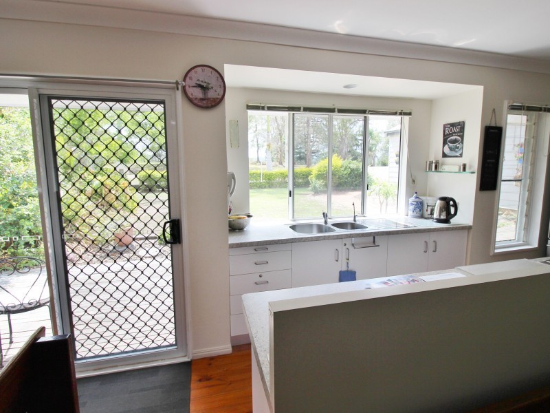 5 Katies Lane, Greens Creek QLD 4570