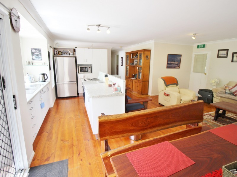 5 Katies Lane, Greens Creek QLD 4570