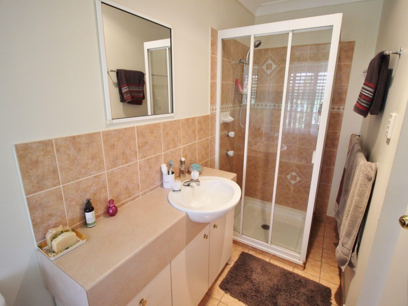 5 Katies Lane, Greens Creek QLD 4570