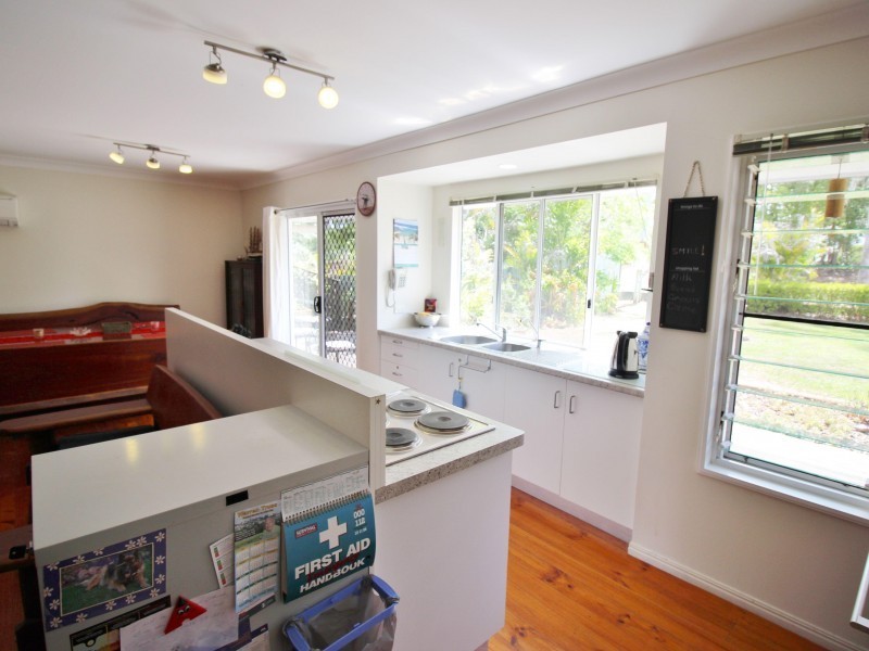 5 Katies Lane, Greens Creek QLD 4570