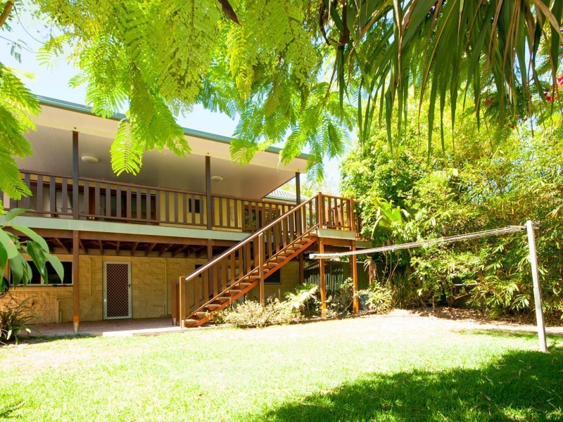 5 Lake View Drive, Tewantin QLD 4565