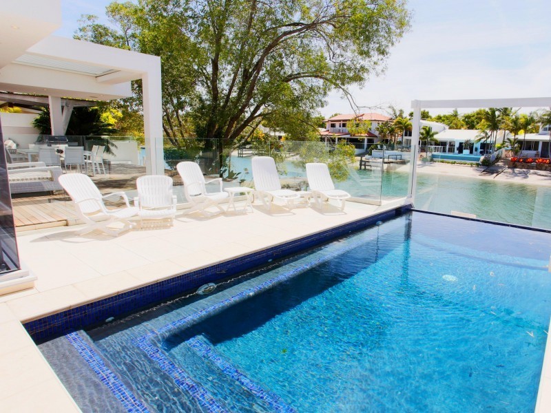 13 Wyuna Drive, Noosa Heads QLD 4567