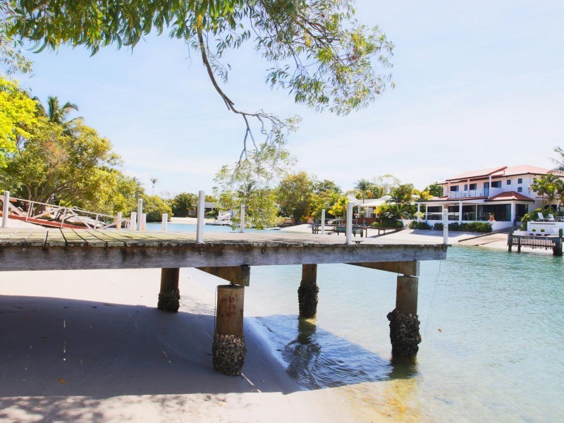 13 Wyuna Drive, Noosa Heads QLD 4567