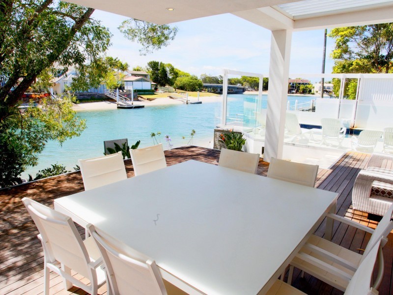 13 Wyuna Drive, Noosa Heads QLD 4567