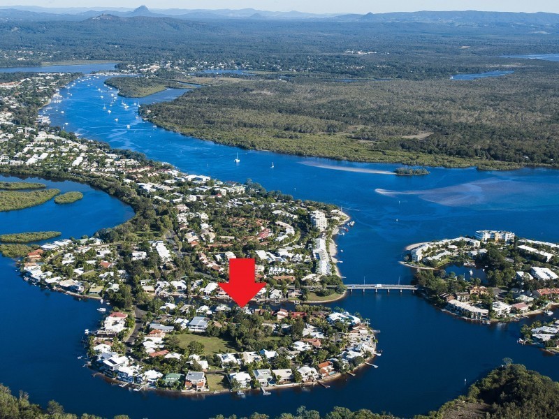 13 Wyuna Drive, Noosa Heads QLD 4567