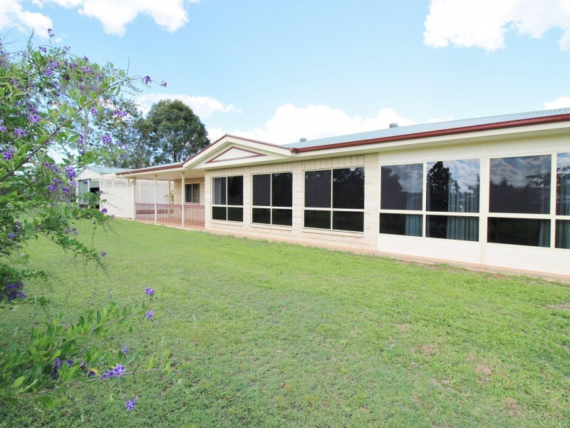 33 Roselea Road, Southside QLD 4570