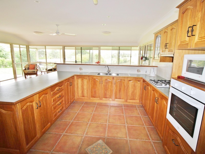 33 Roselea Road, Southside QLD 4570