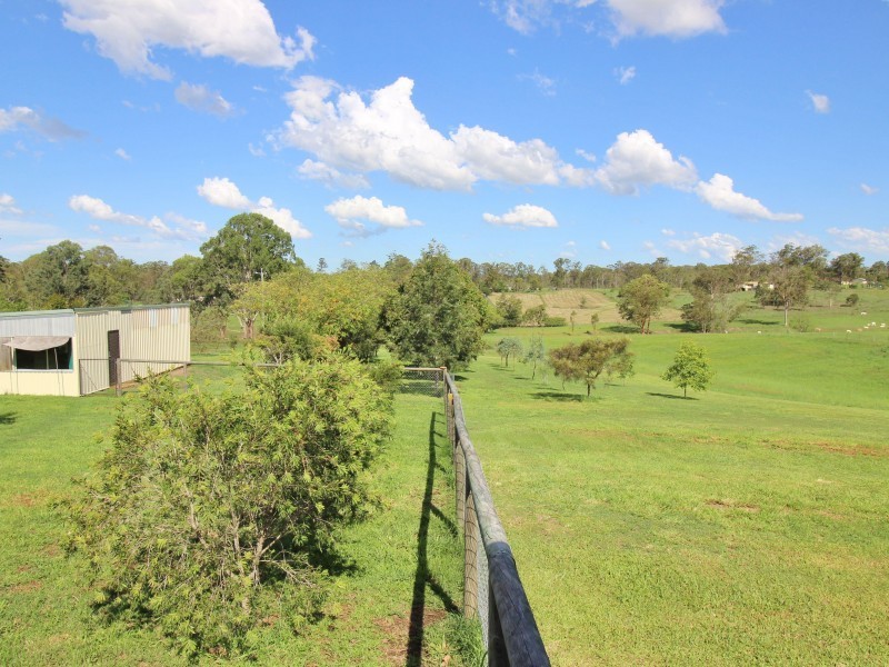 33 Roselea Road, Southside QLD 4570