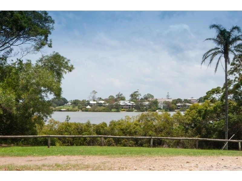 12 Myles Street, Tewantin QLD 4565