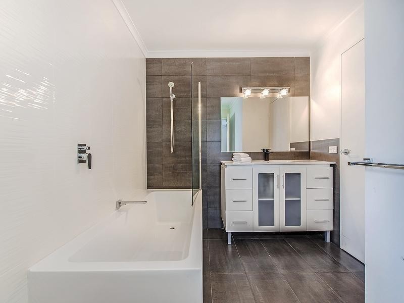 17/8 Munna Crescent, Noosaville QLD 4566