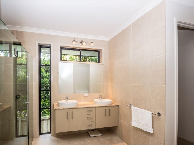 8 Nugan Court, Tewantin QLD 4565