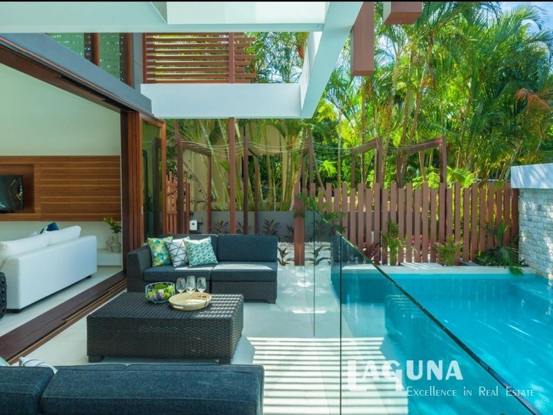 1 & 2/12 Howard Street, Noosaville QLD 4566