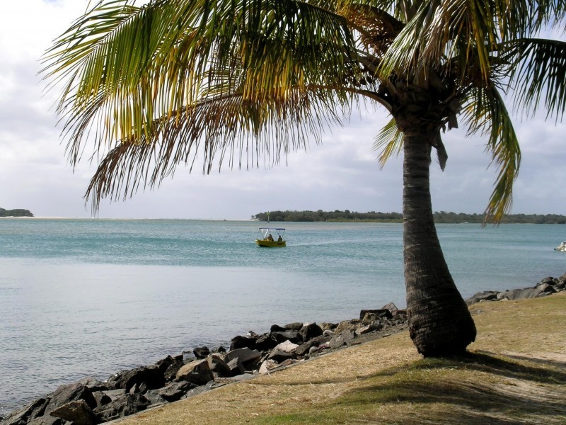 1 & 2/12 Howard Street, Noosaville QLD 4566