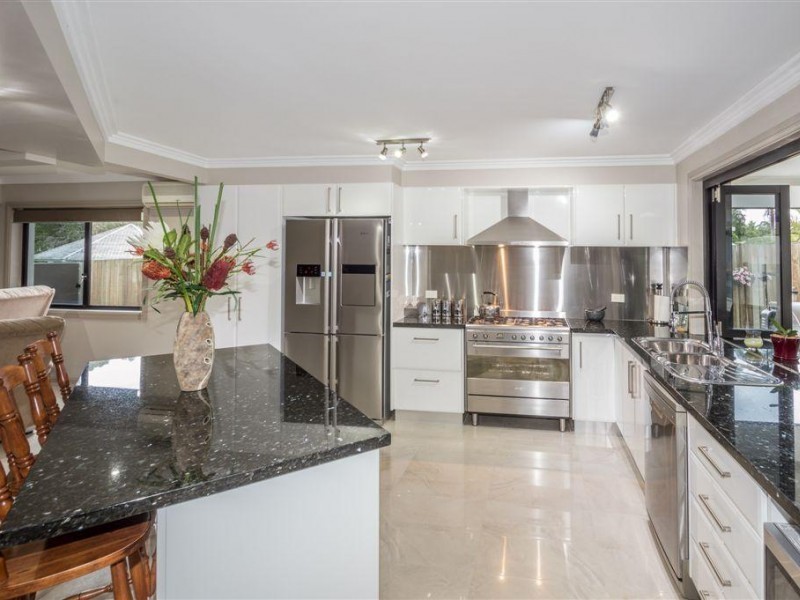 3 Lyndhurst Grove, Tewantin QLD 4565