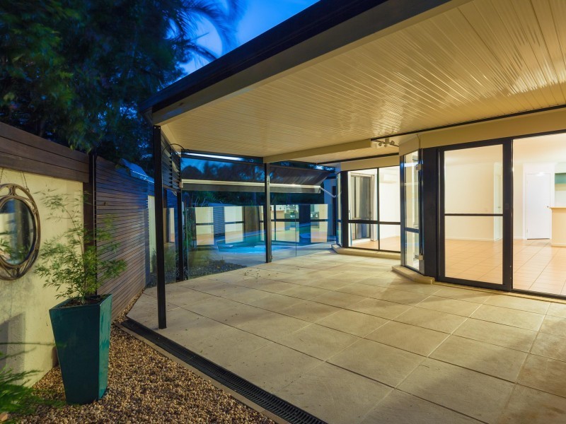 21 Stormbird Dr, Noosa Heads QLD 4567