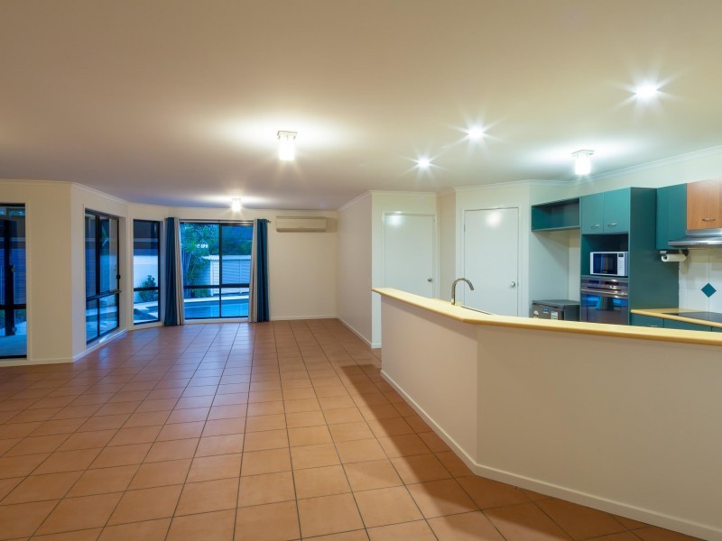 21 Stormbird Dr, Noosa Heads QLD 4567