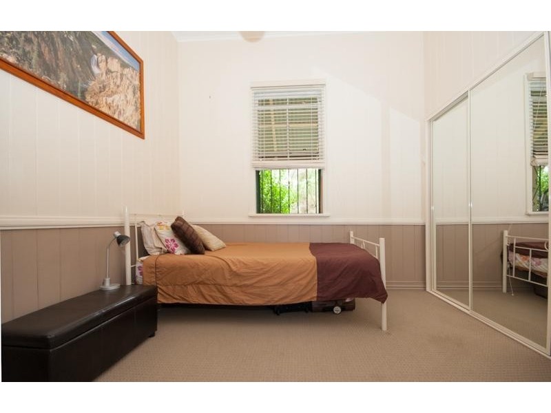 9 Yatama Place, Cooroibah QLD 4565