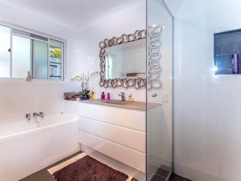 2 Doolan Court, Noosaville QLD 4566