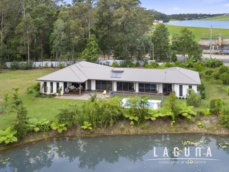 43 Highland Drive, Lake Macdonald QLD 4563