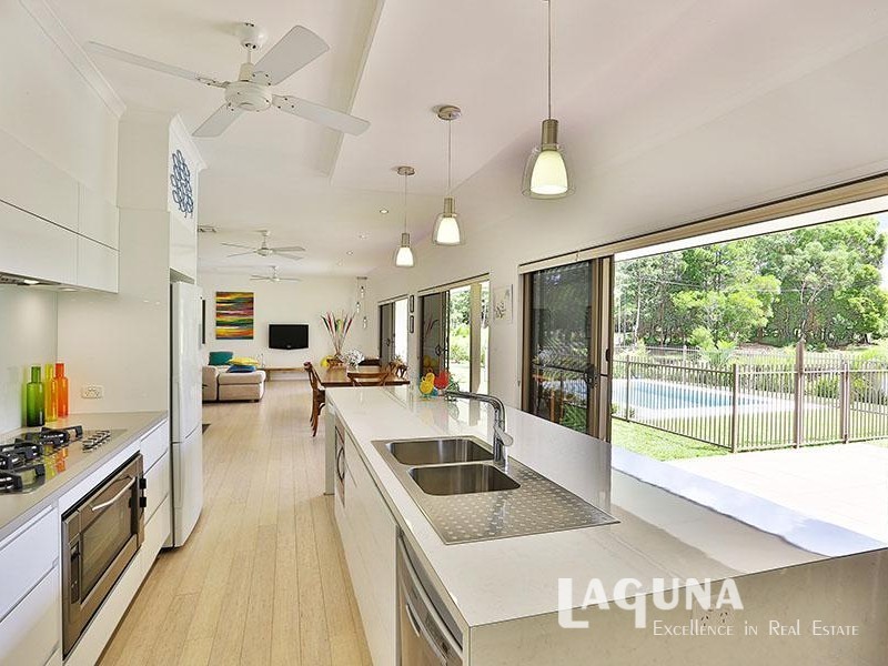 43 Highland Drive, Lake Macdonald QLD 4563