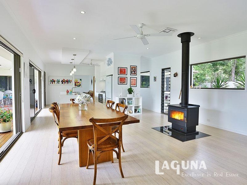 43 Highland Drive, Lake Macdonald QLD 4563