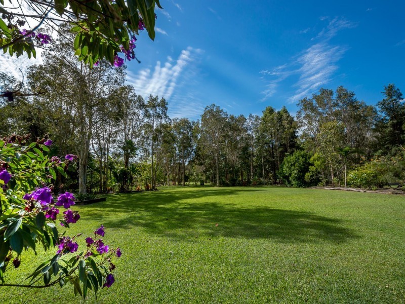 33 Coral Fern Drive, Cooroibah QLD 4565