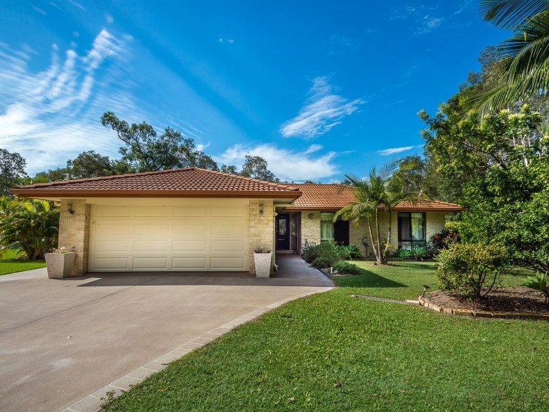 33 Coral Fern Drive, Cooroibah QLD 4565
