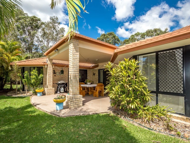 33 Coral Fern Drive, Cooroibah QLD 4565
