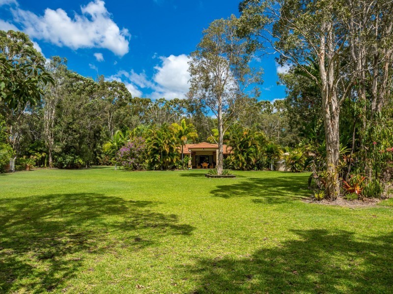 33 Coral Fern Drive, Cooroibah QLD 4565