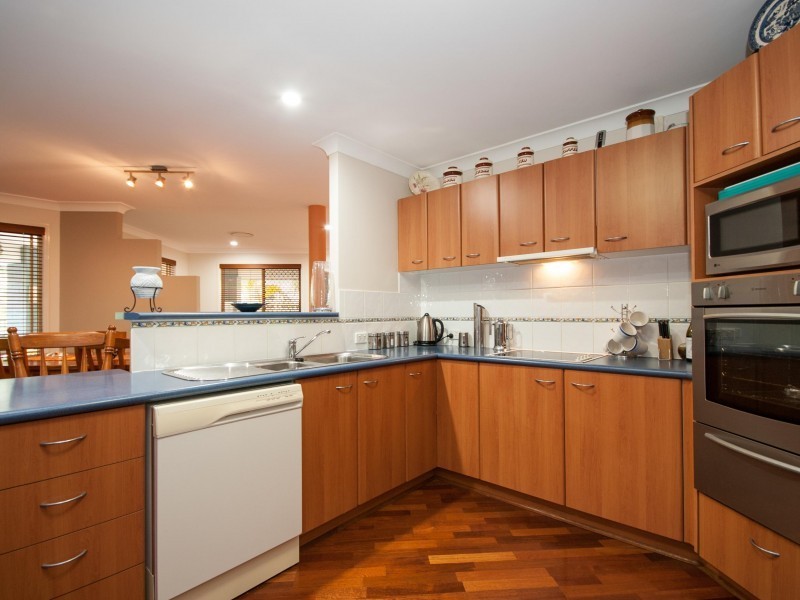 39 Burgess Drive, Tewantin QLD 4565