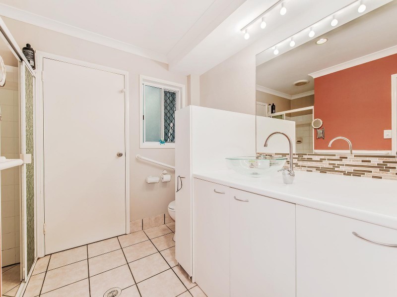 6/3 Advance Place, Sunrise Beach QLD 4567