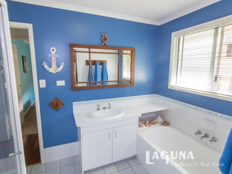3 Southern Cross Parade, Sunrise Beach QLD 4567