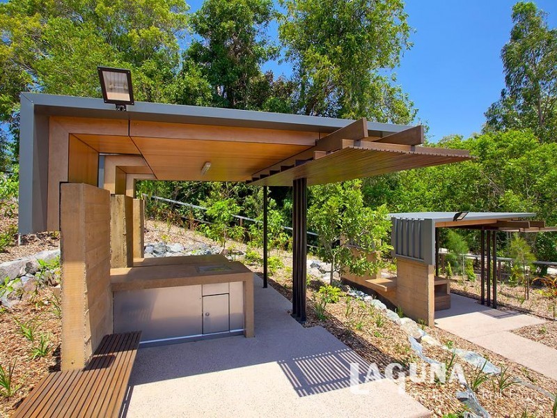 17 Sanctuary Avenue, Noosa Heads QLD 4567