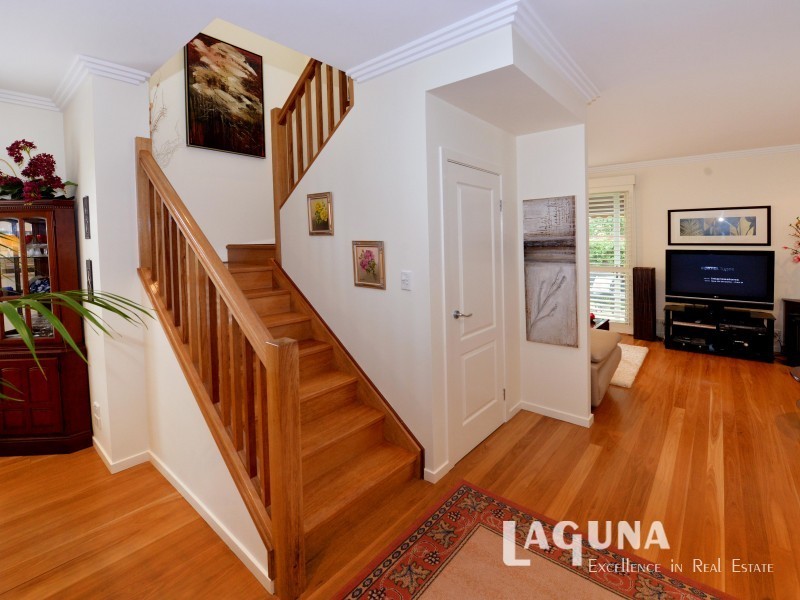 3/2 Lake Weyba Drive, Noosaville QLD 4566