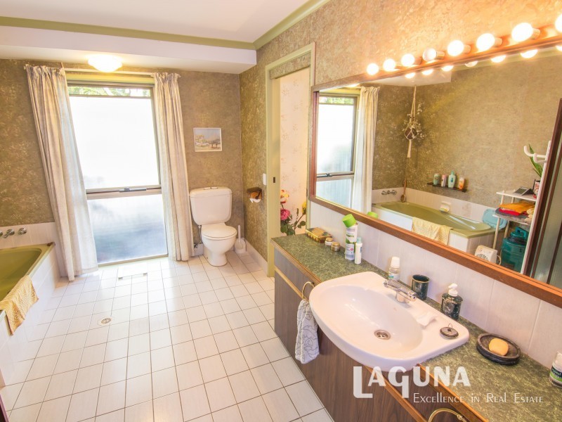 11 Koel Street, Noosaville QLD 4566