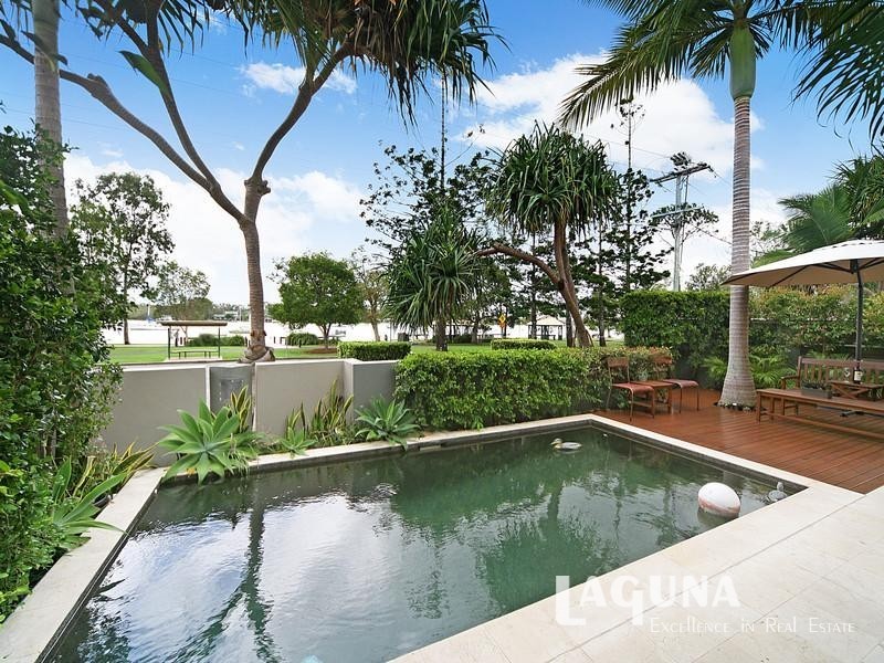 2/161-163 Gympie Terrace, Noosaville QLD 4566